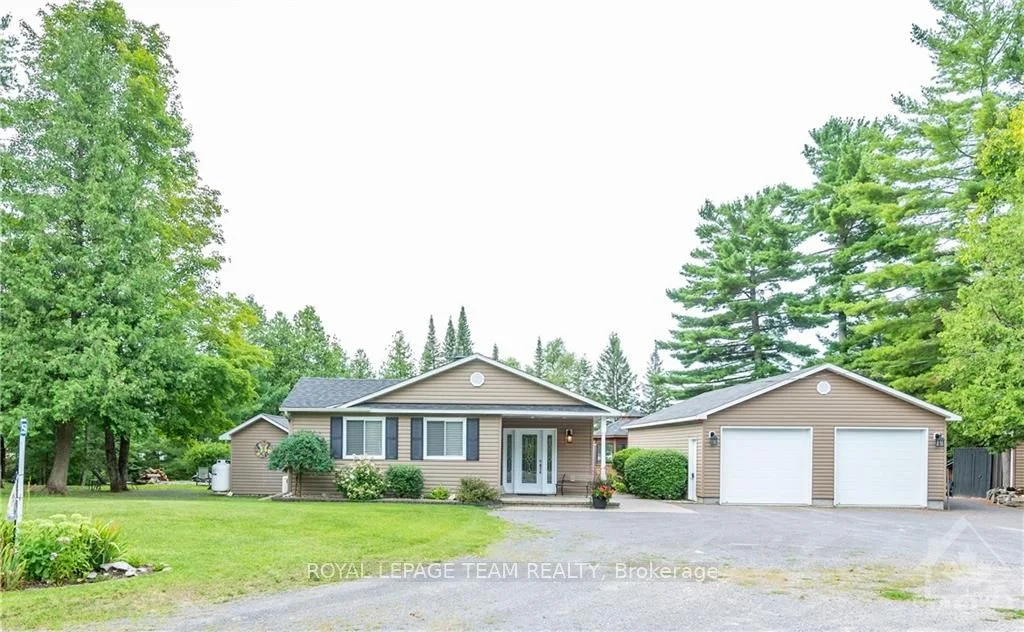 Detached in Lanark Highlands