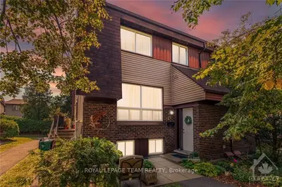 Condo Townhouse in Alta Vista and Area