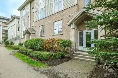 Condo Apartment in Elmvale Acres and Area