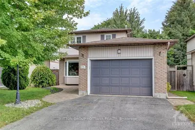 Detached in Kanata