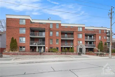 Condo Apartment in Vanier and Kingsview Park
