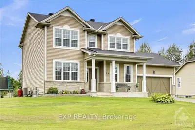 Detached in Mississippi Mills