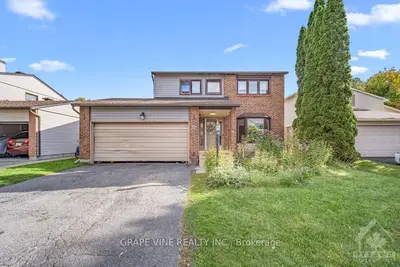 Detached in Barrhaven