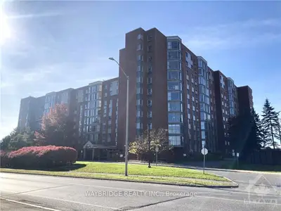 Condo Apartment in Kanata