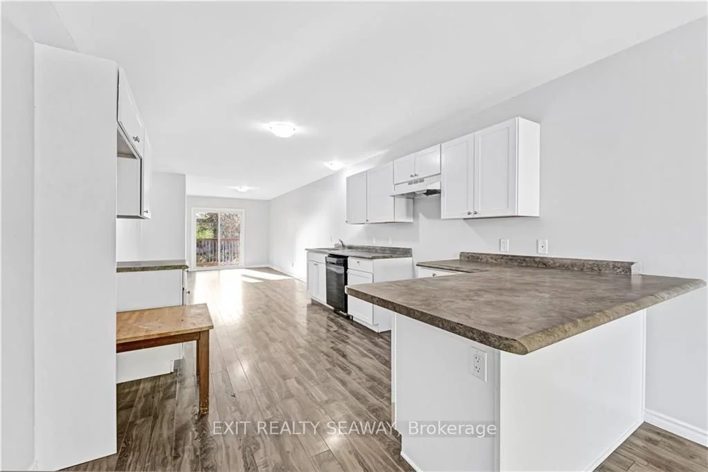 12 MINTO Street, North Stormont, ON K0C 1K0