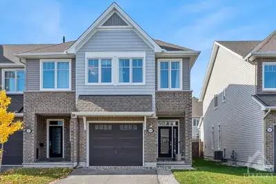 Att/Row/Townhouse in Barrhaven