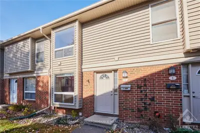 Condo Townhouse in Hunt Club - Windsor Park Village and Area