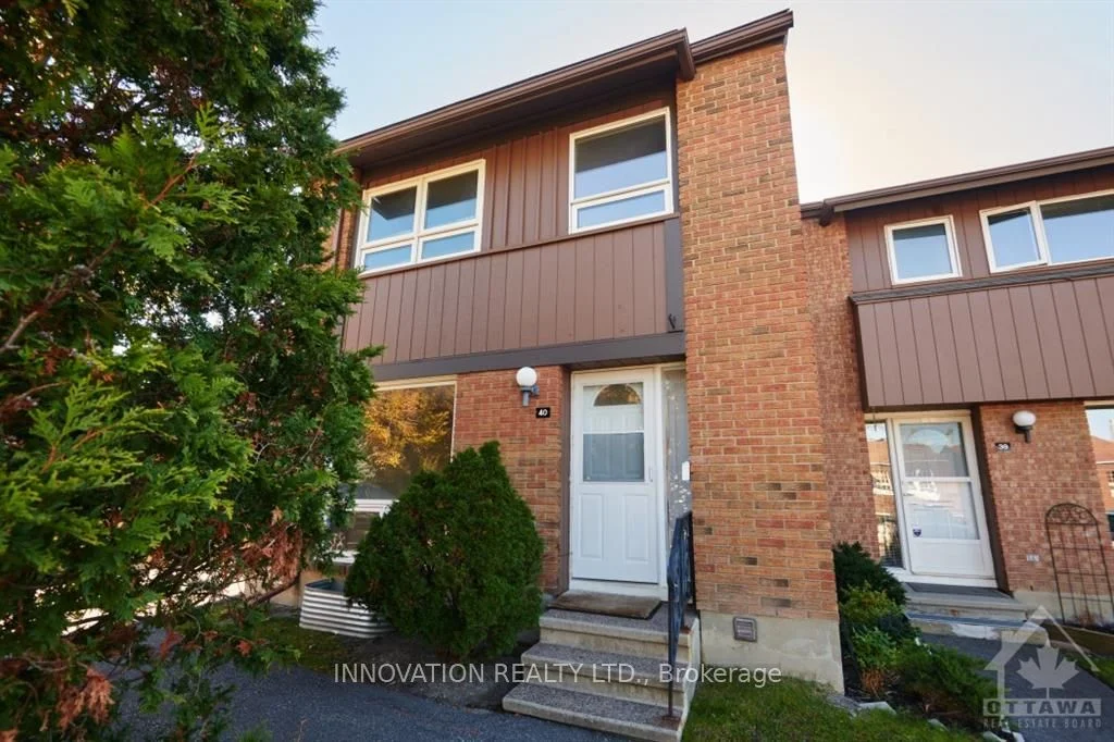 Condo Townhouse in Beacon Hill North - South and Area