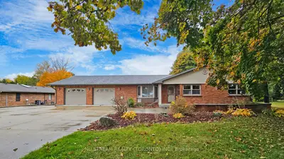 Detached in Central Elgin