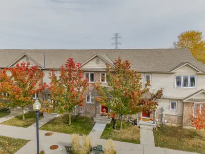 Condo Townhouse in Kitchener