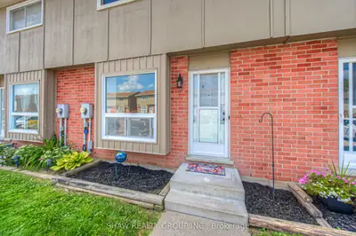 Condo Townhouse in Woodstock