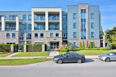 Condo Townhouse in London North