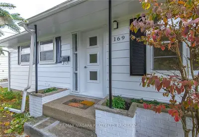 169 Scholfield Avenue, Port Colborne, On L3k 5t3