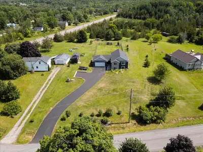 Detached in Belleville