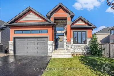 Detached in Stittsville - Munster - Richmond