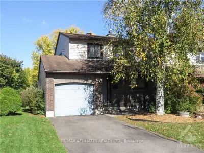 Detached in Orleans - Convent Glen and Area