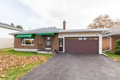 Detached in Belleville