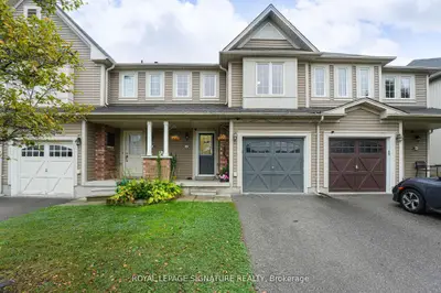 Att/Row/Townhouse in Brantford