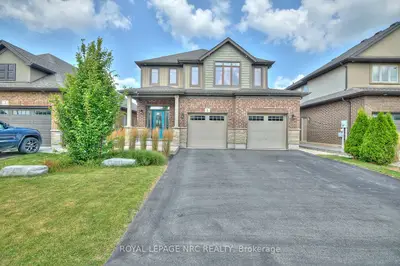 Detached in Pelham