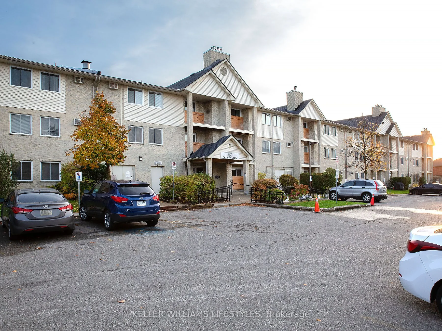 727 Deveron Crescent 219, London South, On N5z 4x4