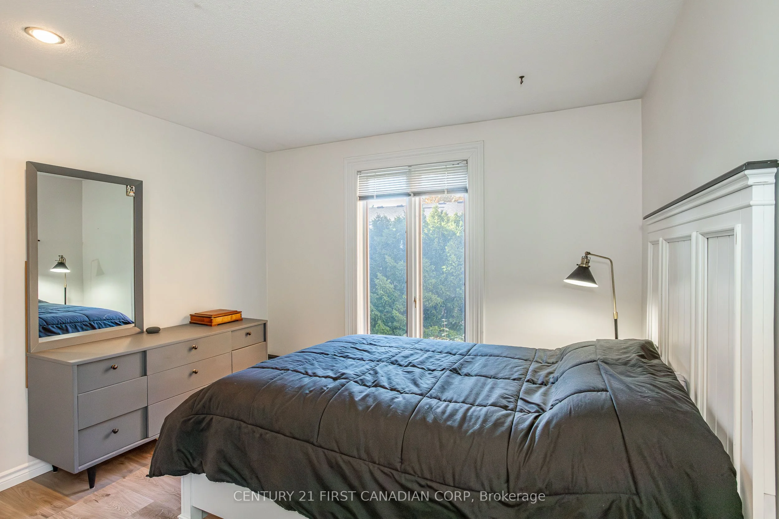 915 Dalhousie Drive, London South, ON N6K 1M8
