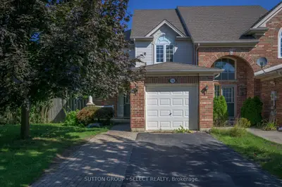 Att/Row/Townhouse in London North