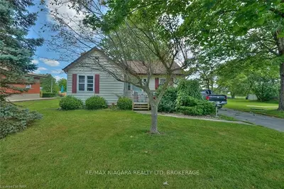 1053 Steele Street, Port Colborne, On L3k 5a3