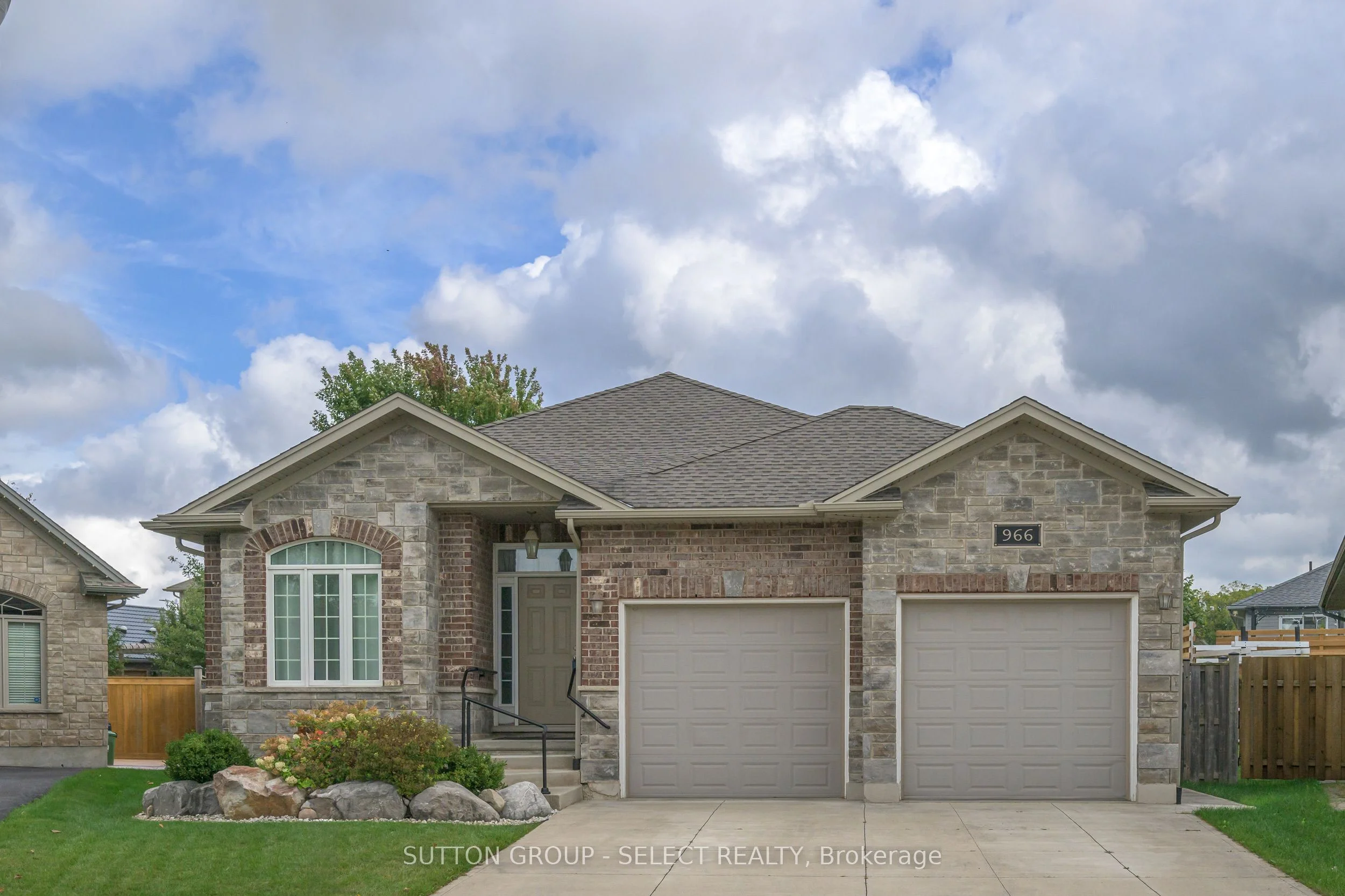 966 Moy Crescent, London North, On N6g 0b6