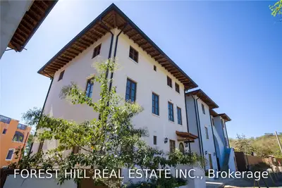 22 Paseo Miraflores Street, Costa Rica L9Y 1M3