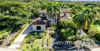 1 Villa Benavente Drive, Costa Rica O1O 1O1